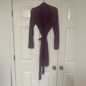 Tommy Hilfiger. Long-sleeved wrapped dress.